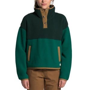 Like New! North Face Snap Pullover